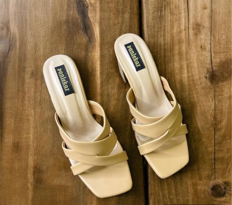 CROSS BELT HEELS