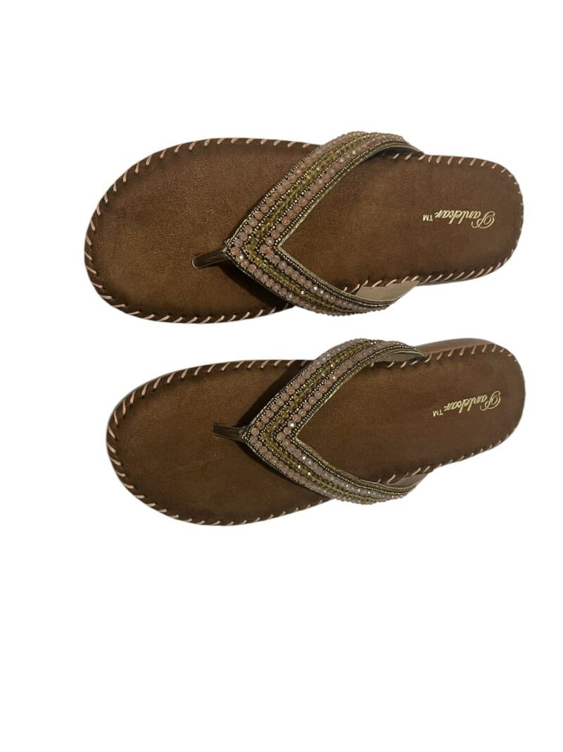 V-SHAPED DOCTOR CHAPPAL