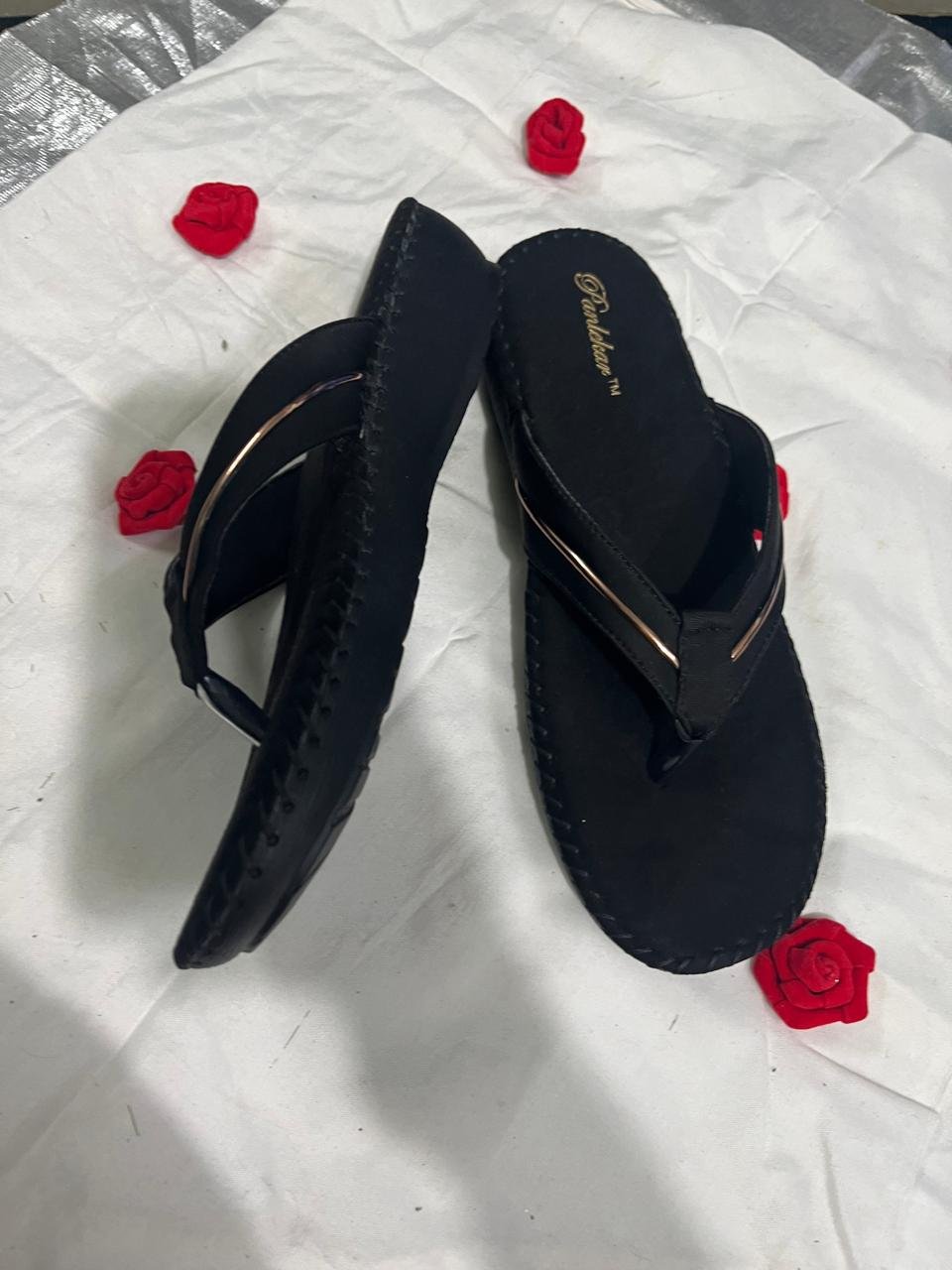 Black Minimal Luxe Comfort Chappals