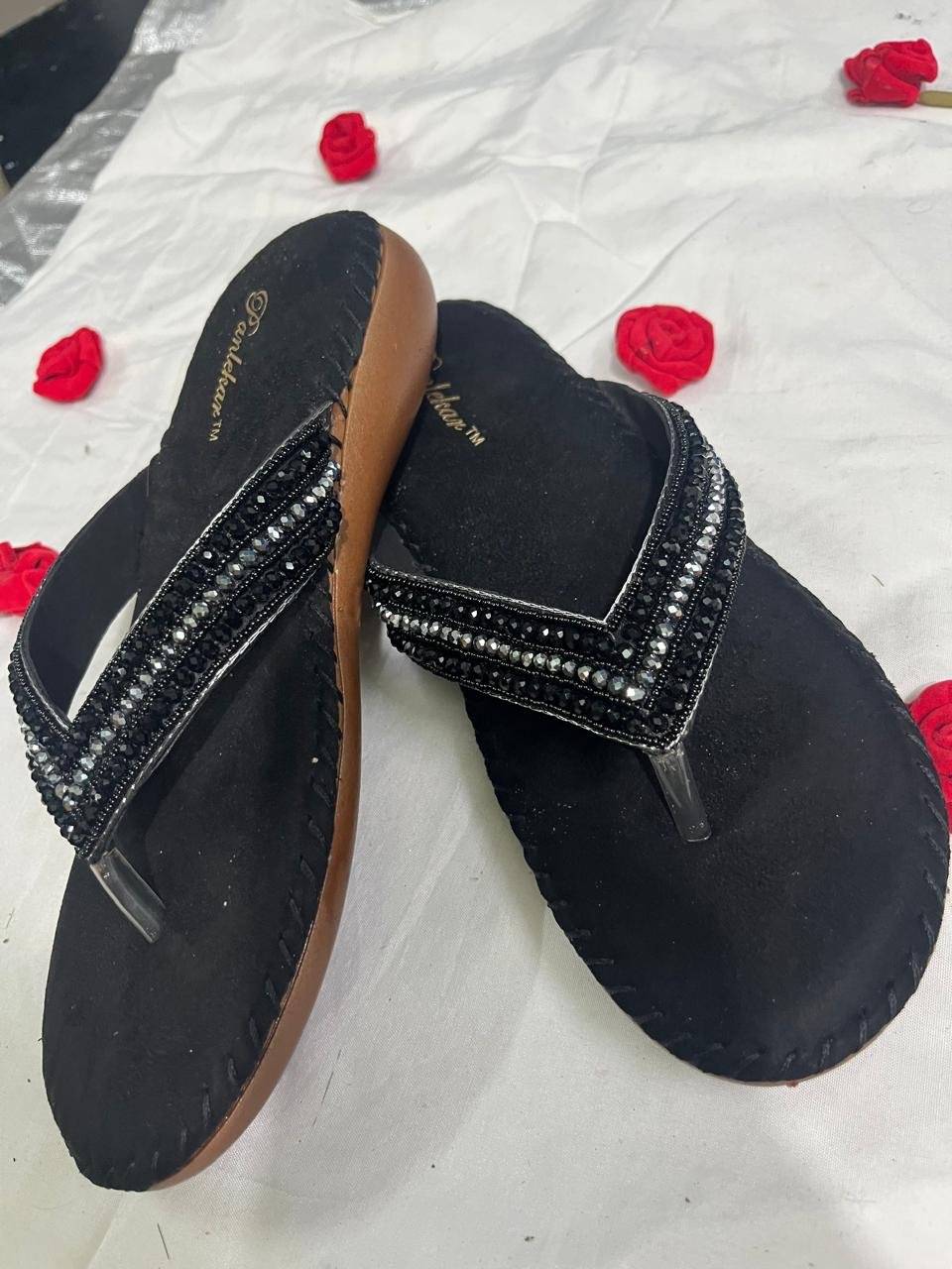 Black slip-on sandals - Image 3